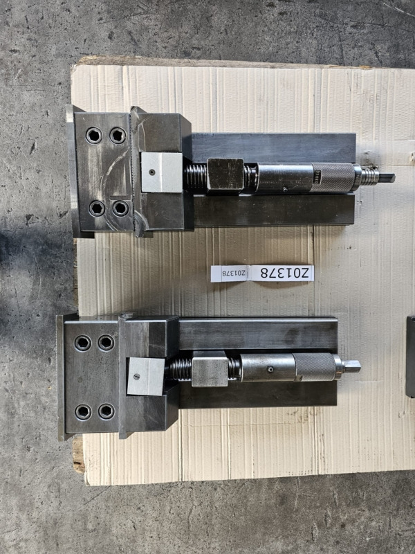 Vis Hydraulik 20700 - قطع الغيار - أداة الماكينة: صورة 1 Vis Hydraulik 20700 - قطع الغيار - أداة الماكينة: صورة 1