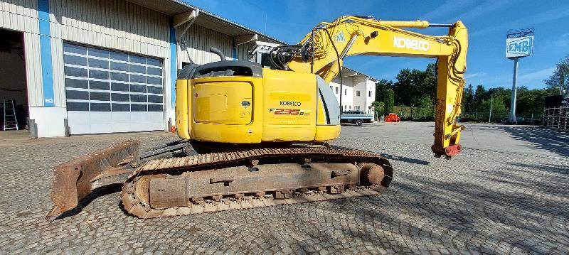 New Holland E235B SRNLC - حفار زاحف: صورة 4 New Holland E235B SRNLC - حفار زاحف: صورة 4