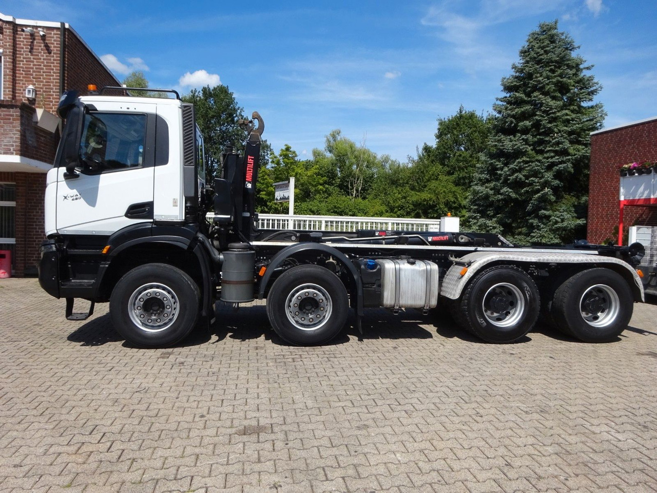 Iveco X-WAY 480 HIAB ABROLLER 8x4 - شاحنة برافعة خطافية: صورة 5 Iveco X-WAY 480 HIAB ABROLLER 8x4 - شاحنة برافعة خطافية: صورة 5