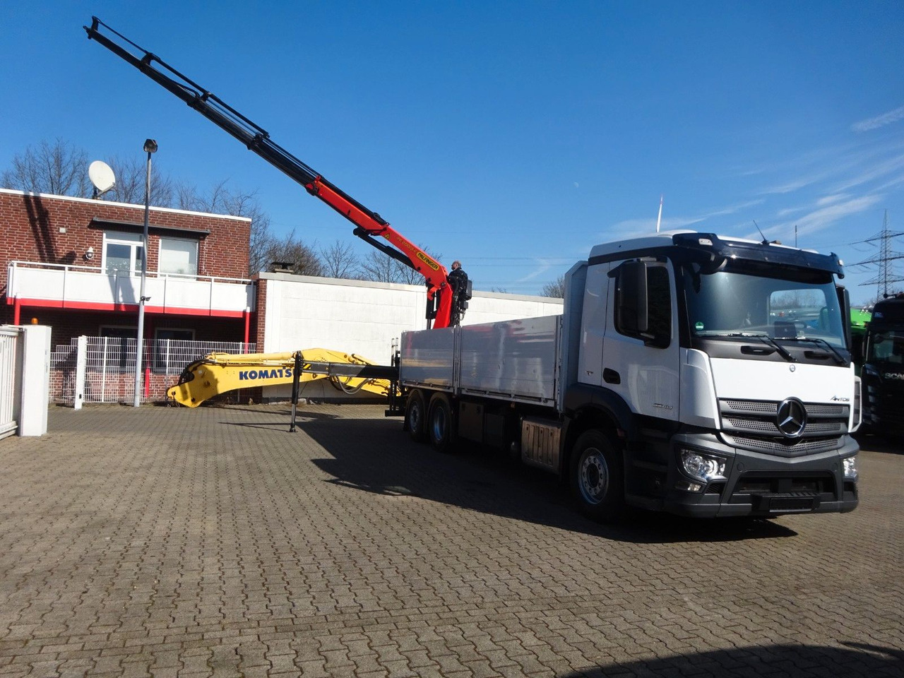 Mercedes-Benz 2540 Antos + Palfinger 20001K Hecklade-Kran - شاحنة كرين, شاحنات مسطحة: صورة 3 Mercedes-Benz 2540 Antos + Palfinger 20001K Hecklade-Kran - شاحنة كرين, شاحنات مسطحة: صورة 3