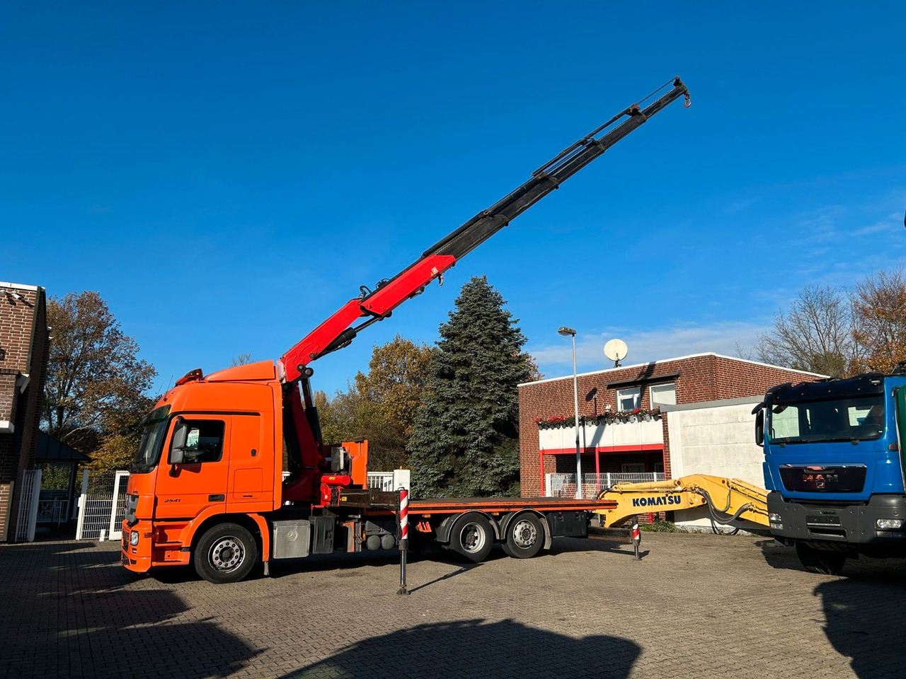 Mercedes-Benz 2541 Actros Plattform + FASSI Kran 6X2 - شاحنة كرين: صورة 2 Mercedes-Benz 2541 Actros Plattform + FASSI Kran 6X2 - شاحنة كرين: صورة 2