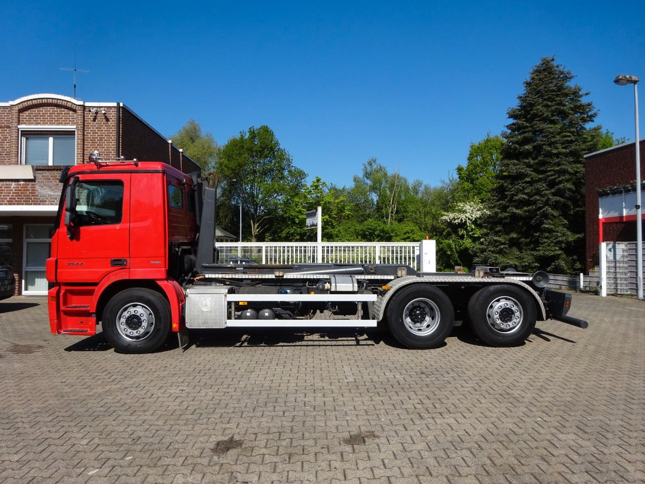 Mercedes-Benz 2544 Actros GERGEN Abroller + Lift-Lenkachse - شاحنة برافعة خطافية: صورة 4 Mercedes-Benz 2544 Actros GERGEN Abroller + Lift-Lenkachse - شاحنة برافعة خطافية: صورة 4