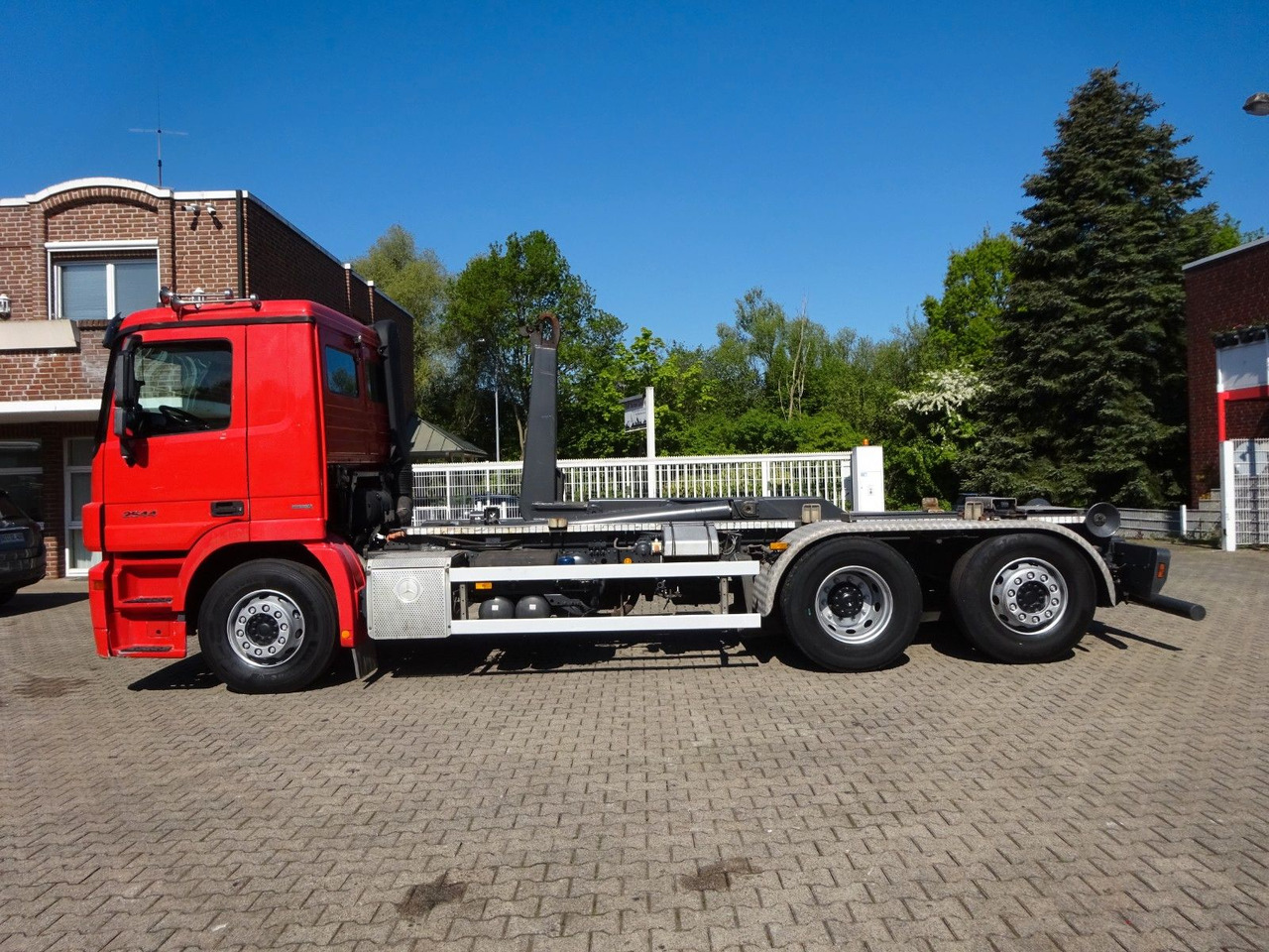 Mercedes-Benz 2544 Actros GERGEN Abroller + Lift-Lenkachse - شاحنة برافعة خطافية: صورة 5 Mercedes-Benz 2544 Actros GERGEN Abroller + Lift-Lenkachse - شاحنة برافعة خطافية: صورة 5