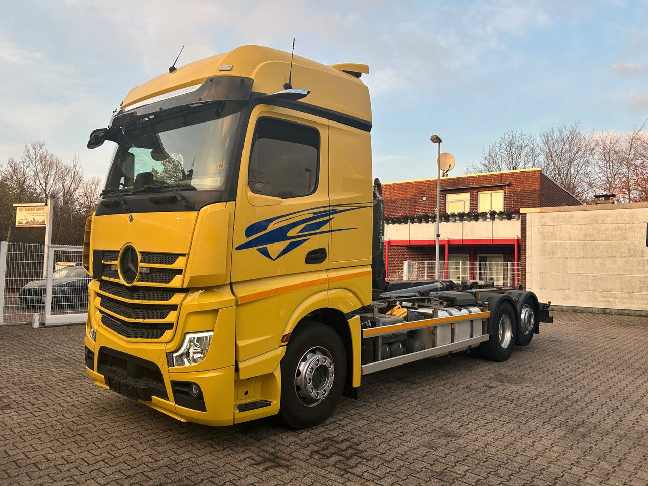 Mercedes-Benz 2545 Actros MEILLER Abroller 6x2 - شاحنة برافعة خطافية: صورة 2 Mercedes-Benz 2545 Actros MEILLER Abroller 6x2 - شاحنة برافعة خطافية: صورة 2
