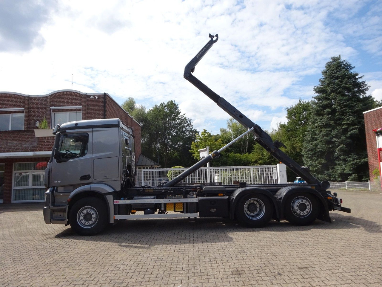Mercedes-Benz 2545 Actros MEILLER Abroller +Lift-Lenkachse - شاحنة برافعة خطافية: صورة 4 Mercedes-Benz 2545 Actros MEILLER Abroller +Lift-Lenkachse - شاحنة برافعة خطافية: صورة 4