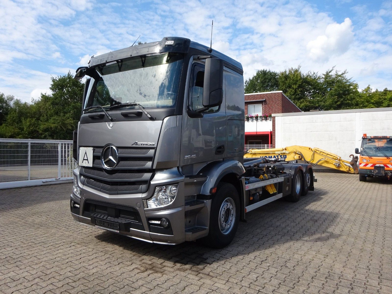 Mercedes-Benz 2545 Actros MEILLER Abroller +Lift-Lenkachse - شاحنة برافعة خطافية: صورة 2 Mercedes-Benz 2545 Actros MEILLER Abroller +Lift-Lenkachse - شاحنة برافعة خطافية: صورة 2