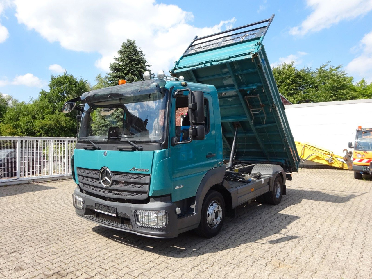 Mercedes-Benz 823 Atego MEILLER 3Skipper 4x2 - قلاب صغير: صورة 1 Mercedes-Benz 823 Atego MEILLER 3Skipper 4x2 - قلاب صغير: صورة 1