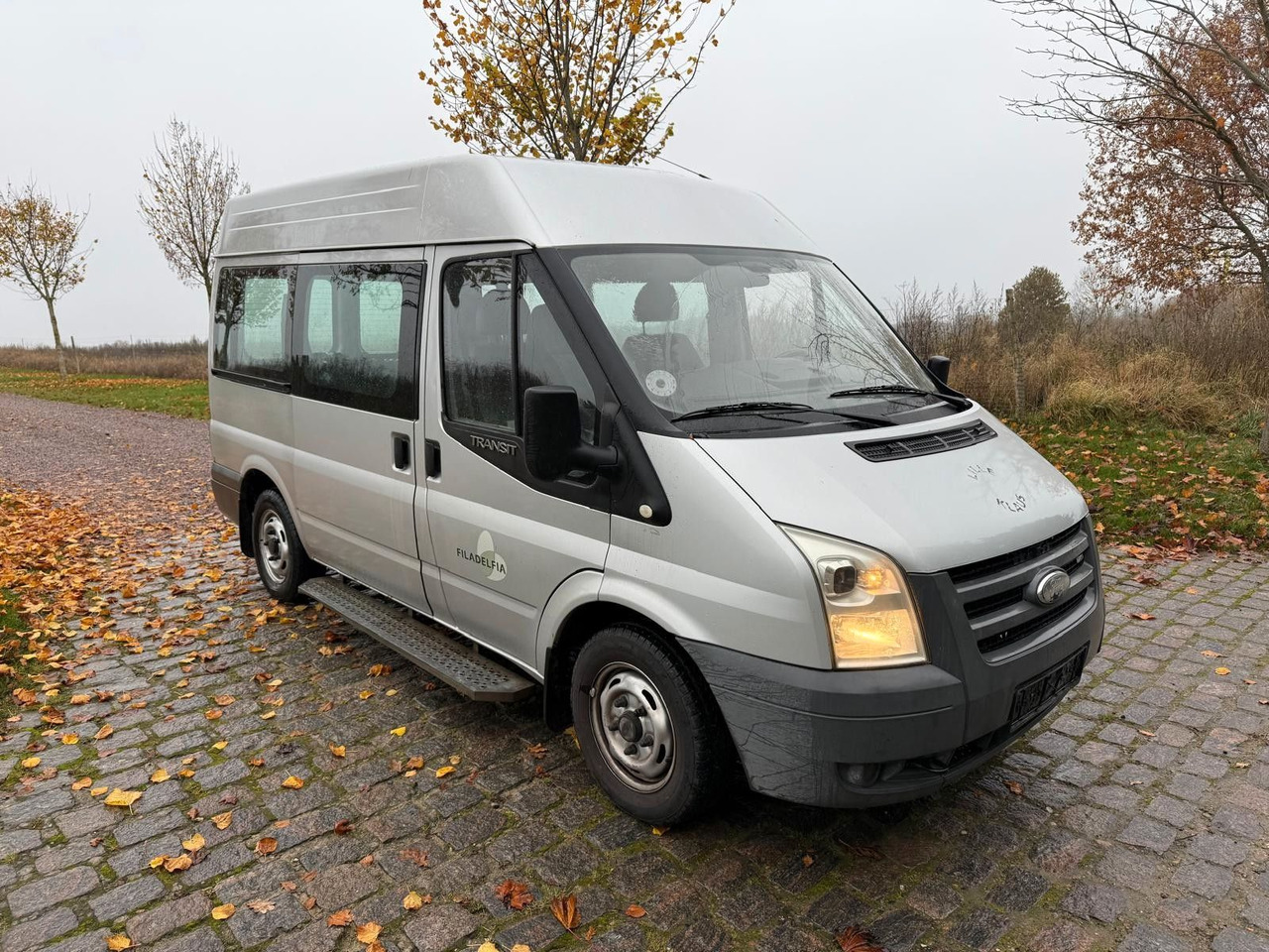 Ford Transit Kombi FT 300 High+Long *Handycap Lift* - ميكروباص: صورة 1 Ford Transit Kombi FT 300 High+Long *Handycap Lift* - ميكروباص: صورة 1