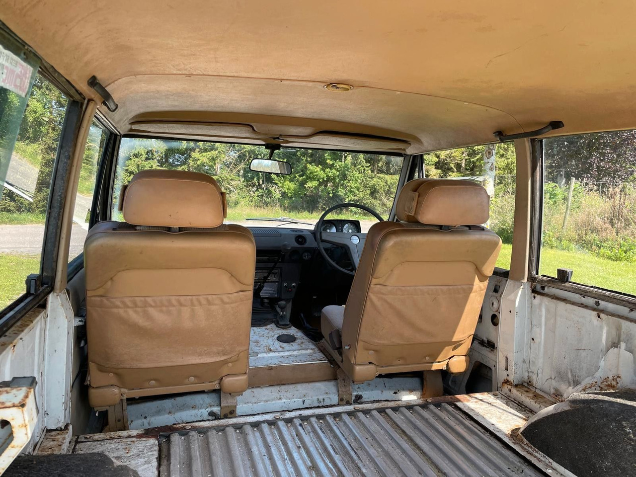 سيارة دفع رباعي Land Rover Range Rover Classic Suffix A: صورة 21 سيارة دفع رباعي Land Rover Range Rover Classic Suffix A: صورة 21