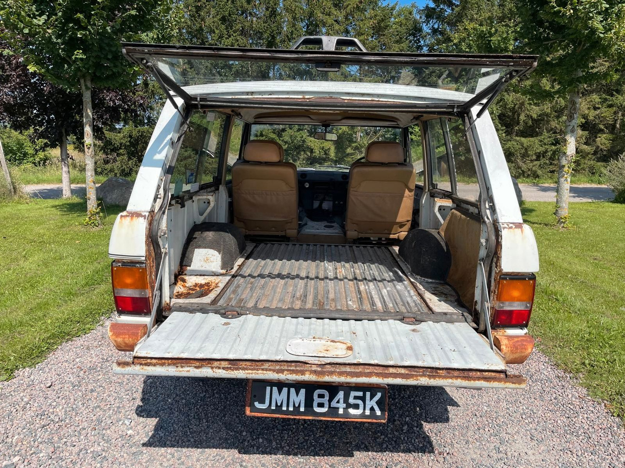 سيارة دفع رباعي Land Rover Range Rover Classic Suffix A: صورة 19 سيارة دفع رباعي Land Rover Range Rover Classic Suffix A: صورة 19