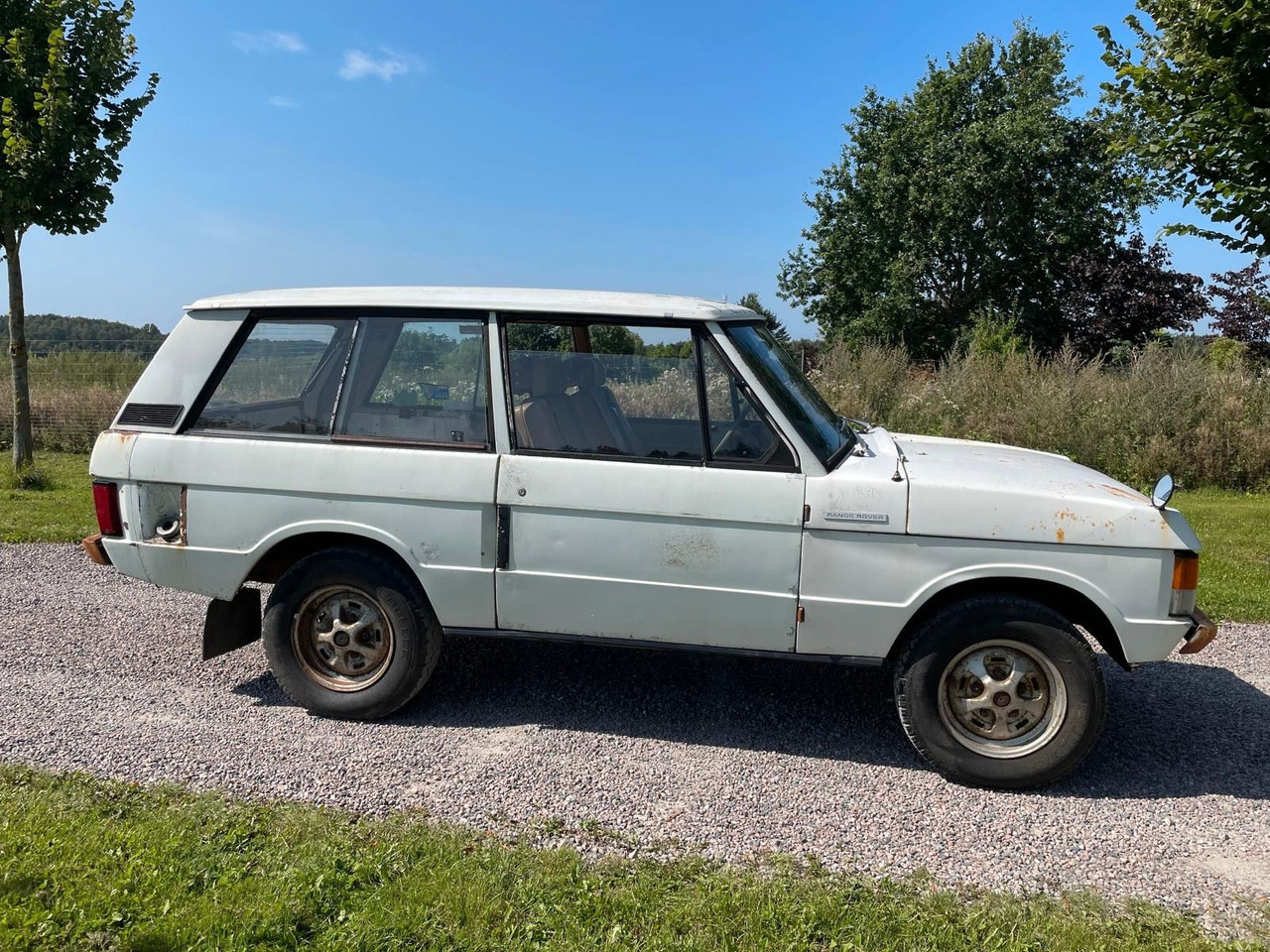 سيارة دفع رباعي Land Rover Range Rover Classic Suffix A: صورة 6 سيارة دفع رباعي Land Rover Range Rover Classic Suffix A: صورة 6