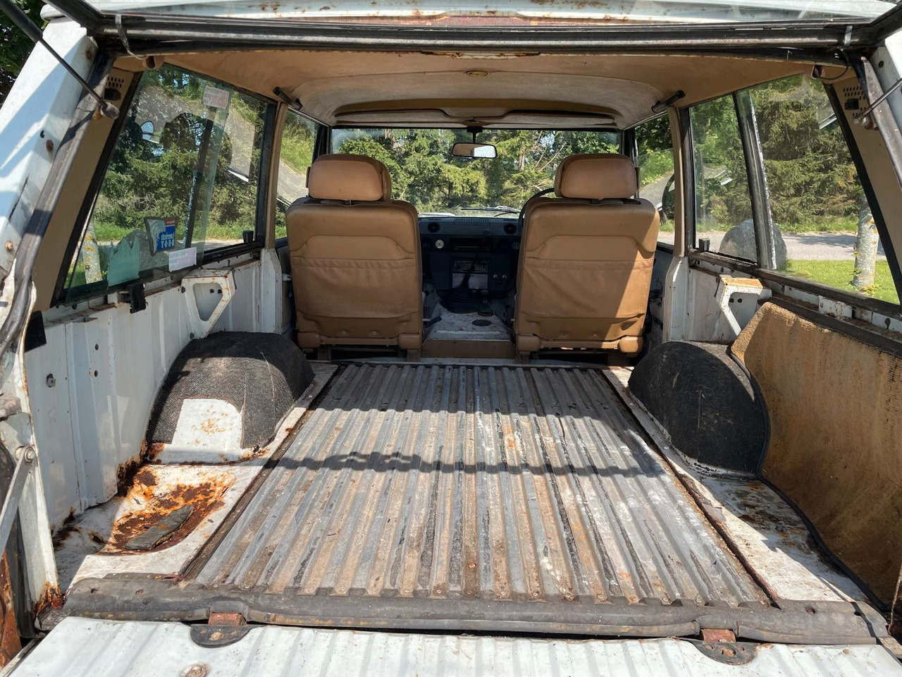 سيارة دفع رباعي Land Rover Range Rover Classic Suffix A: صورة 20 سيارة دفع رباعي Land Rover Range Rover Classic Suffix A: صورة 20