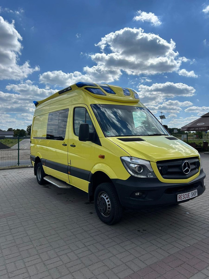 Mercedes-Benz Sprinter 519 CDI 4X4 **Ambulace** - ميكروباص: صورة 1 Mercedes-Benz Sprinter 519 CDI 4X4 **Ambulace** - ميكروباص: صورة 1