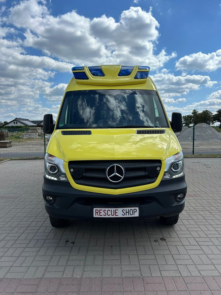 Mercedes-Benz Sprinter 519 CDI 4X4 **Ambulace** - ميكروباص: صورة 5 Mercedes-Benz Sprinter 519 CDI 4X4 **Ambulace** - ميكروباص: صورة 5