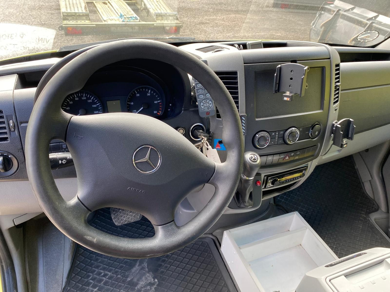 تأجير  Mercedes-Benz Sprinter II 316 CDI Aut *Ambulance *MOTORSCHADEN Mercedes-Benz Sprinter II 316 CDI Aut *Ambulance *MOTORSCHADEN: صورة 11