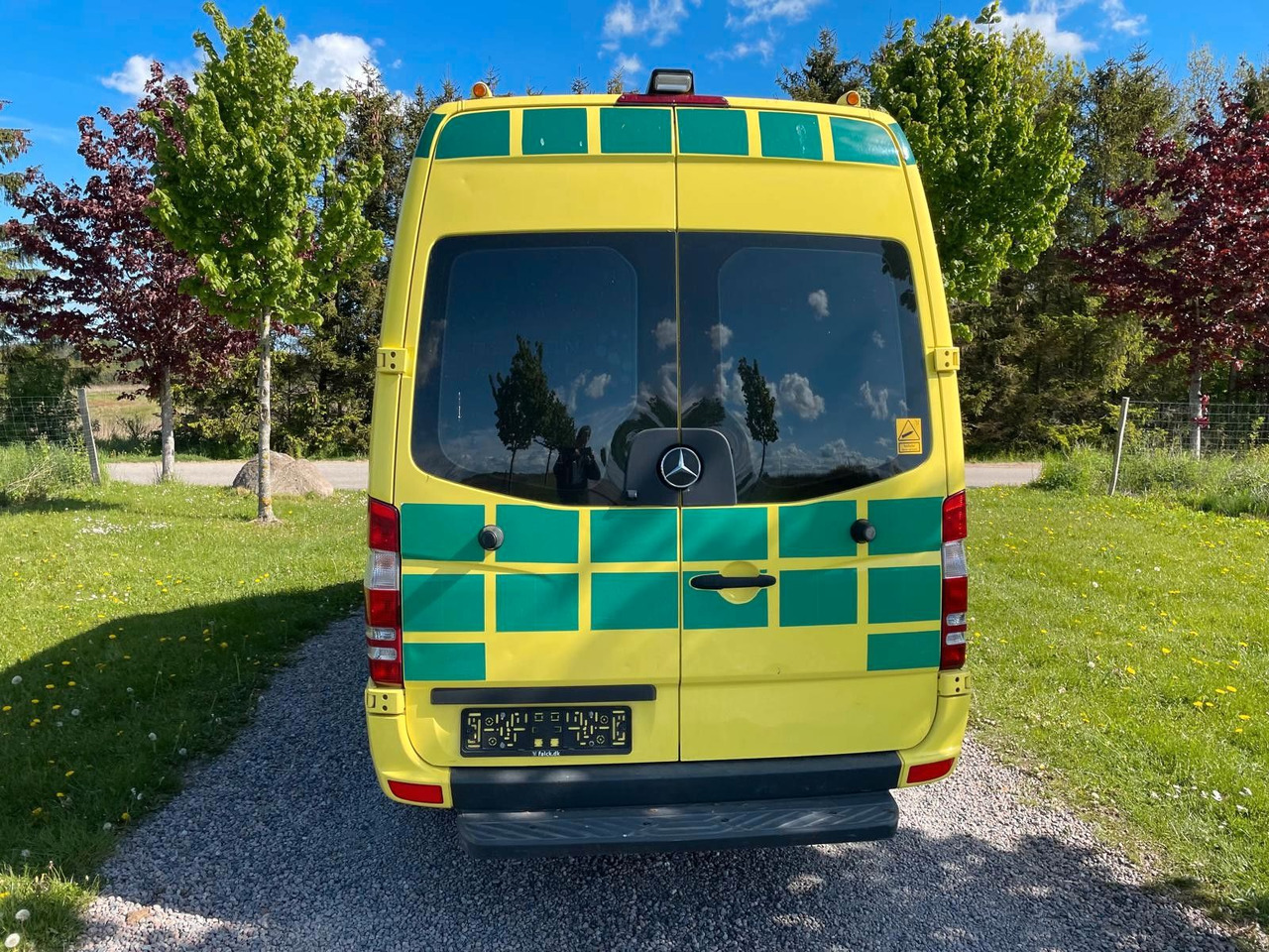 Mercedes-Benz Sprinter II Kasten 316 CDI Aut Ambulance* - سيارة إسعاف: صورة 4 Mercedes-Benz Sprinter II Kasten 316 CDI Aut Ambulance* - سيارة إسعاف: صورة 4