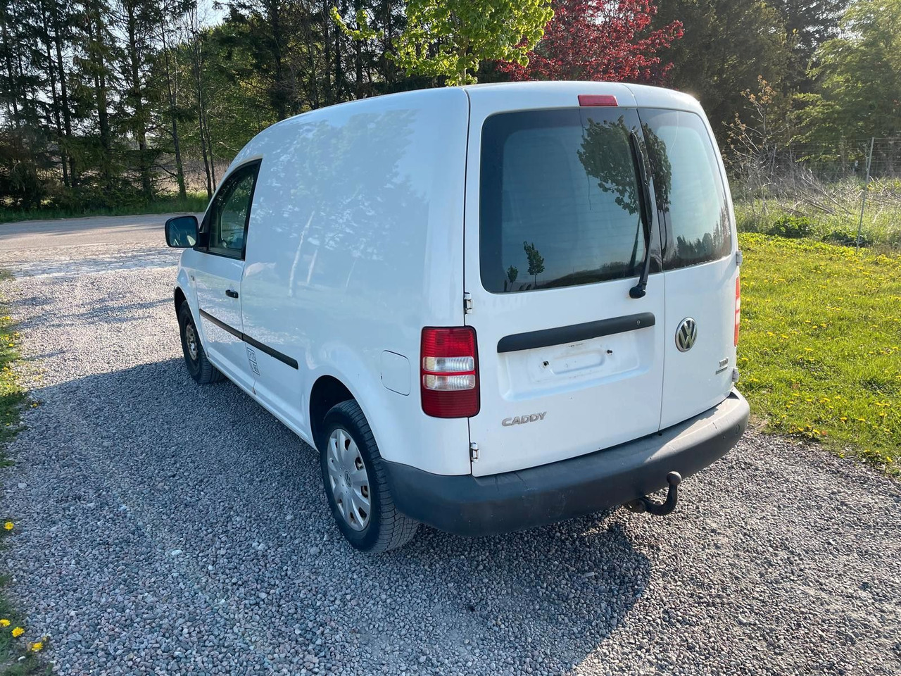 Volkswagen Caddy Kasten Kombi BMT 1.6 TDI - سيارة: صورة 3 Volkswagen Caddy Kasten Kombi BMT 1.6 TDI - سيارة: صورة 3