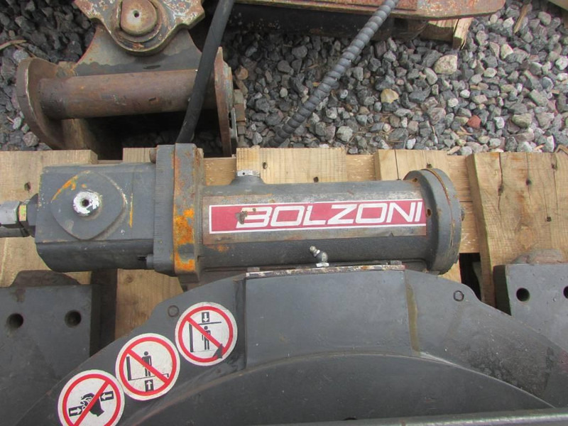 Bolzoni Fassgreifer drum clamp KG 06T2A SP - مشبك - معدات المناولة: صورة 3 Bolzoni Fassgreifer drum clamp KG 06T2A SP - مشبك - معدات المناولة: صورة 3