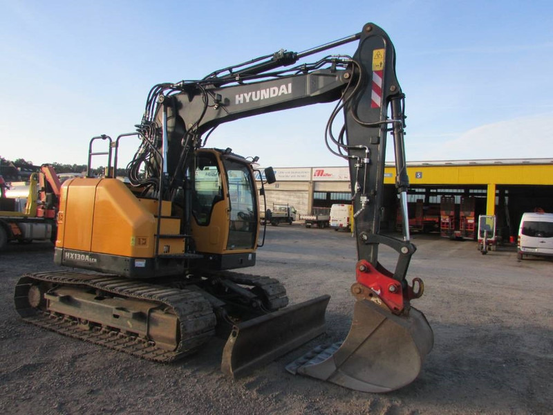 Hyundai HX 130 ALCR Kettenbagger 77.500 EUR / AC - حفار زاحف: صورة 4 Hyundai HX 130 ALCR Kettenbagger 77.500 EUR / AC - حفار زاحف: صورة 4
