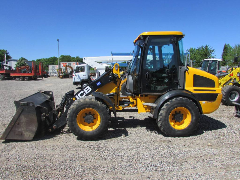 JCB 409 Radlader 29.000 EUR - اللودر بعجل: صورة 1 JCB 409 Radlader 29.000 EUR - اللودر بعجل: صورة 1