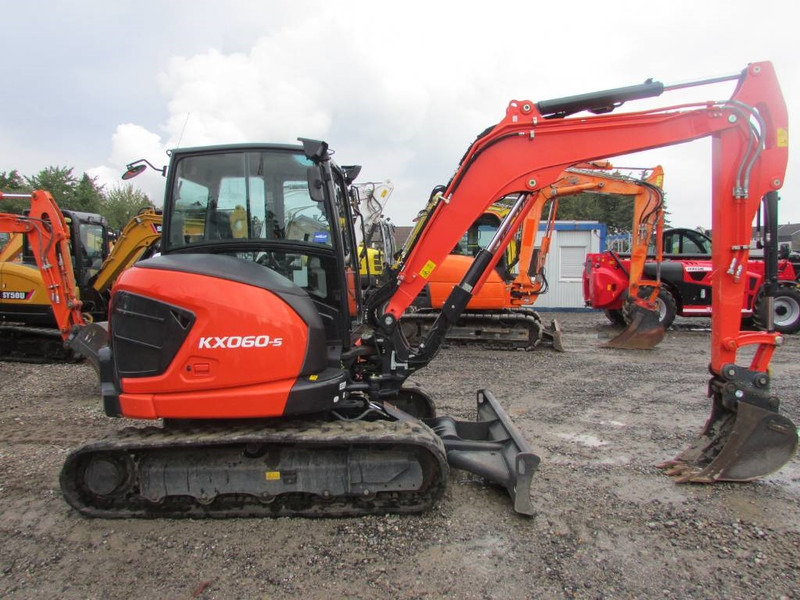 Kubota KX 060-5 Minibagger 49.000 EUR - حفار صغير: صورة 4 Kubota KX 060-5 Minibagger 49.000 EUR - حفار صغير: صورة 4