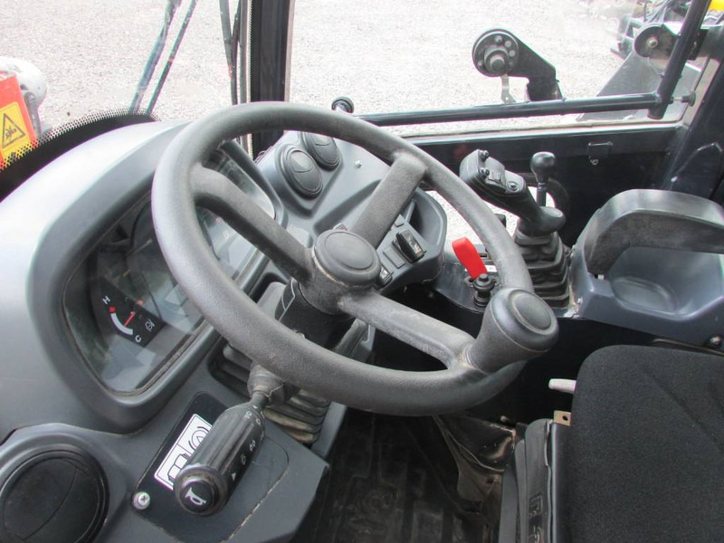 اللودر بعجل Kubota R 065 Radlader 31.000 EUR: صورة 10