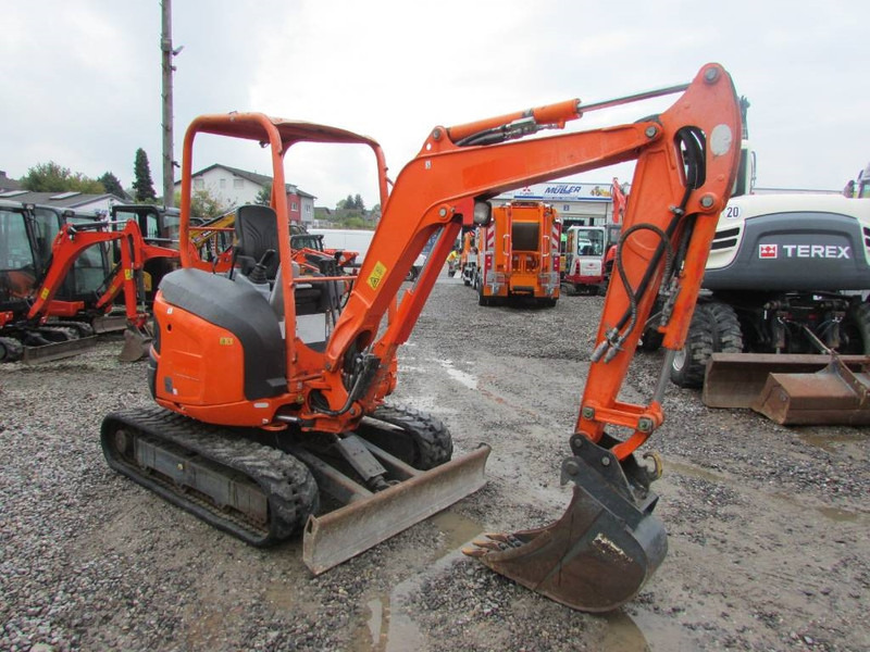 Kubota U 27-4 Canopy Minibagger 17.500 EUR - حفار صغير: صورة 3 Kubota U 27-4 Canopy Minibagger 17.500 EUR - حفار صغير: صورة 3