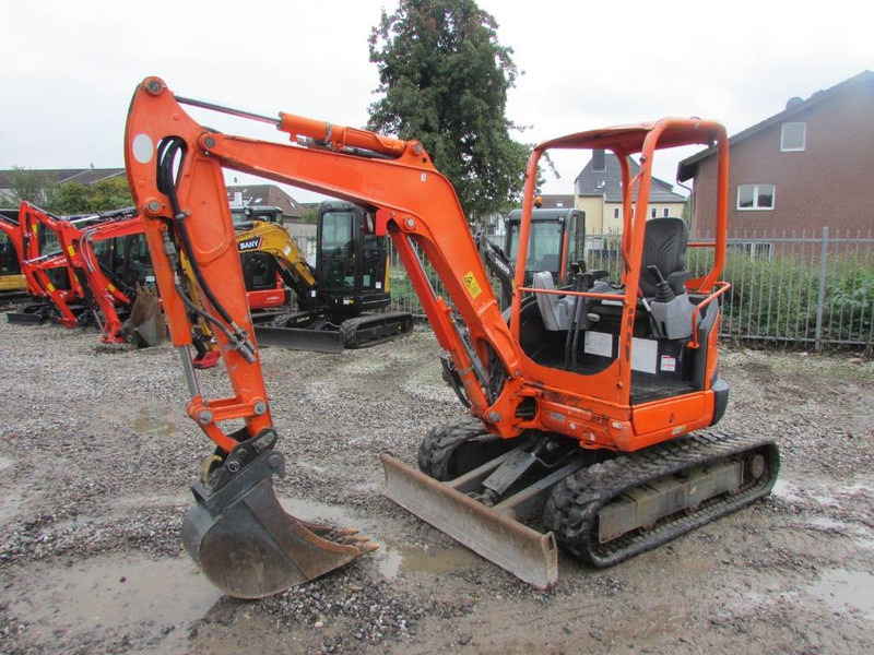 Kubota U 27-4 Canopy Minibagger 18.000 EUR - حفار صغير: صورة 2 Kubota U 27-4 Canopy Minibagger 18.000 EUR - حفار صغير: صورة 2