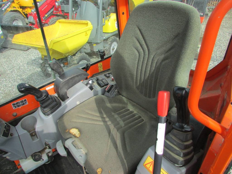 Kubota U 27-4 Minibagger 21.000 EUR - حفار صغير: صورة 5 Kubota U 27-4 Minibagger 21.000 EUR - حفار صغير: صورة 5