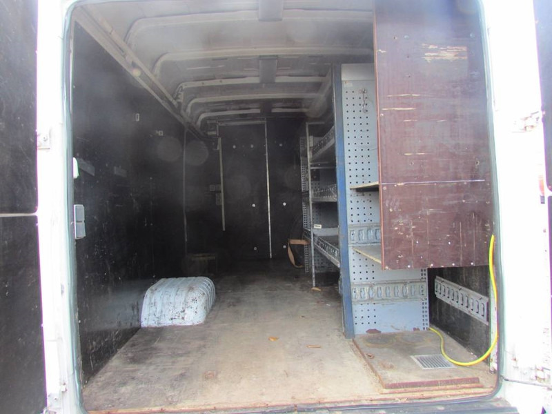 Mercedes-Benz 813 D Vario Kastenwagen - فان: صورة 5 Mercedes-Benz 813 D Vario Kastenwagen - فان: صورة 5