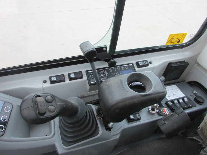 حفار صغير Takeuchi TB225 V3 Minibagger 32.000 EUR net: صورة 9