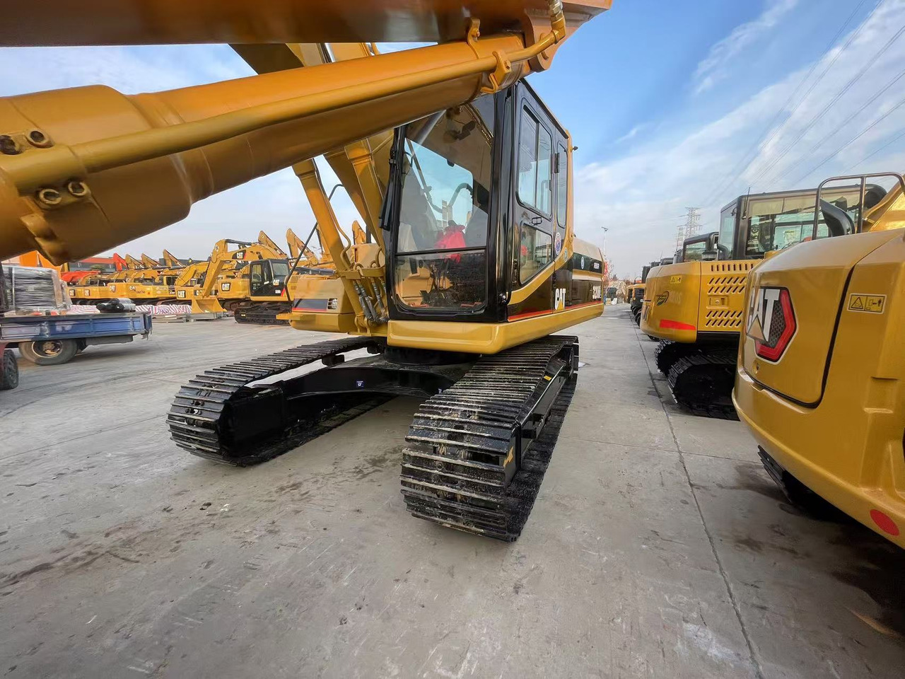 CATERPILLAR 320BL - حفار زاحف: صورة 4 CATERPILLAR 320BL - حفار زاحف: صورة 4