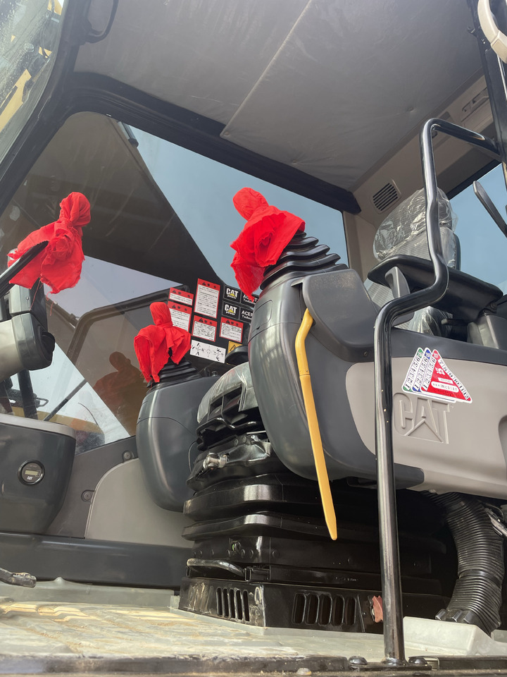 حفار زاحف CATERPILLAR 340DL: صورة 11 حفار زاحف CATERPILLAR 340DL: صورة 11