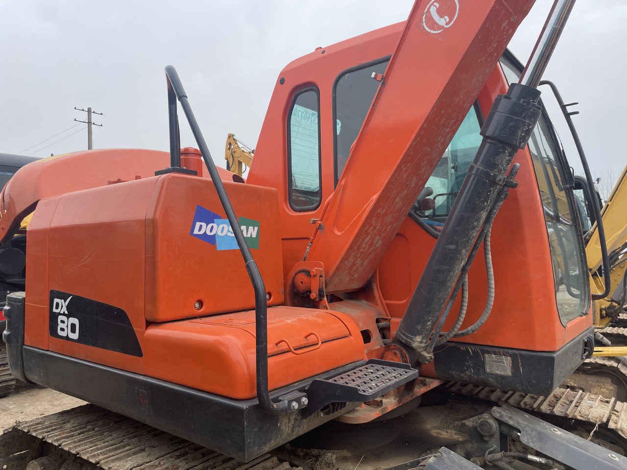 DOOSAN DX80 - حفار زاحف: صورة 2 DOOSAN DX80 - حفار زاحف: صورة 2