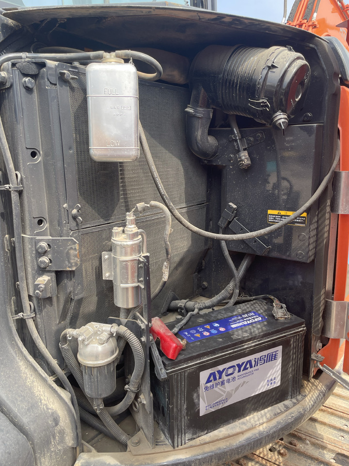 HITACHI ZX55 - حفار صغير: صورة 3 HITACHI ZX55 - حفار صغير: صورة 3