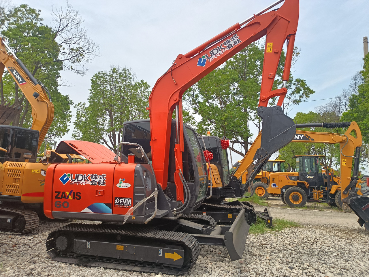HITACHI ZX60 - حفار صغير: صورة 1 HITACHI ZX60 - حفار صغير: صورة 1