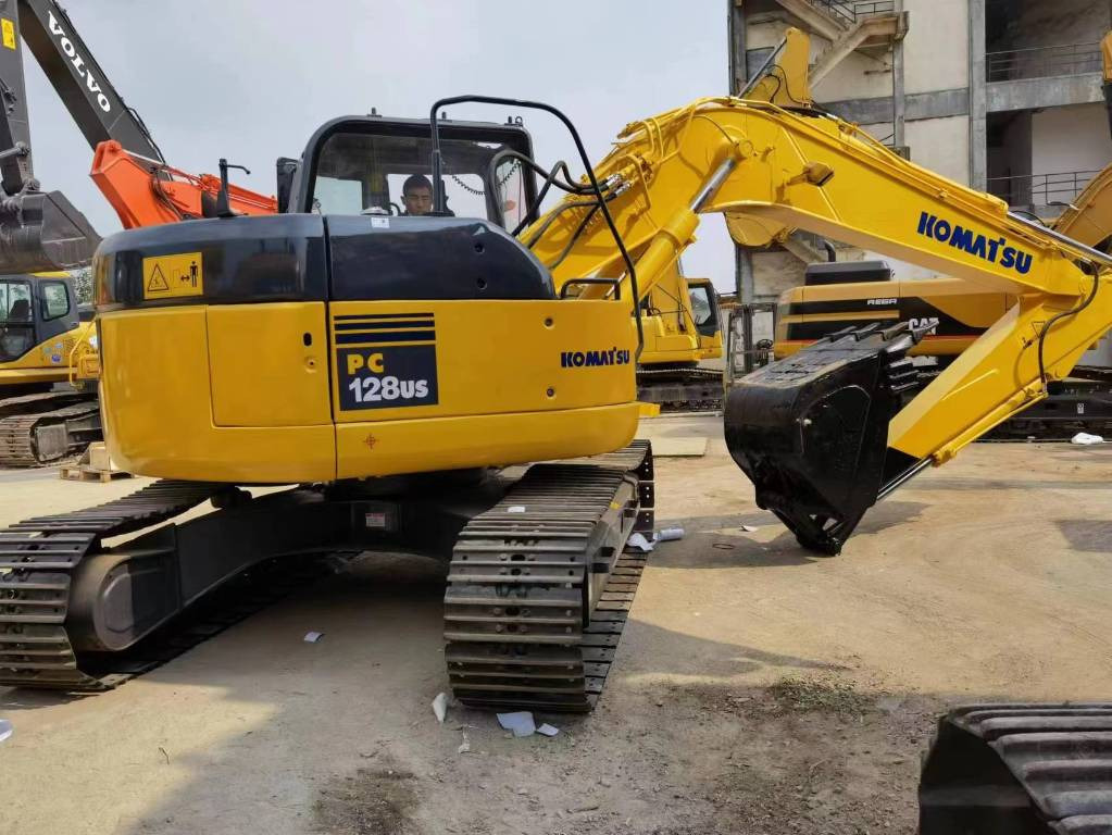 KOMATSU PC 128US - حفار صغير: صورة 1 KOMATSU PC 128US - حفار صغير: صورة 1