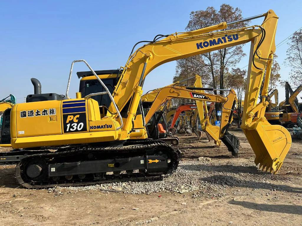 KOMATSU PC 130-8 - حفار زاحف: صورة 1 KOMATSU PC 130-8 - حفار زاحف: صورة 1