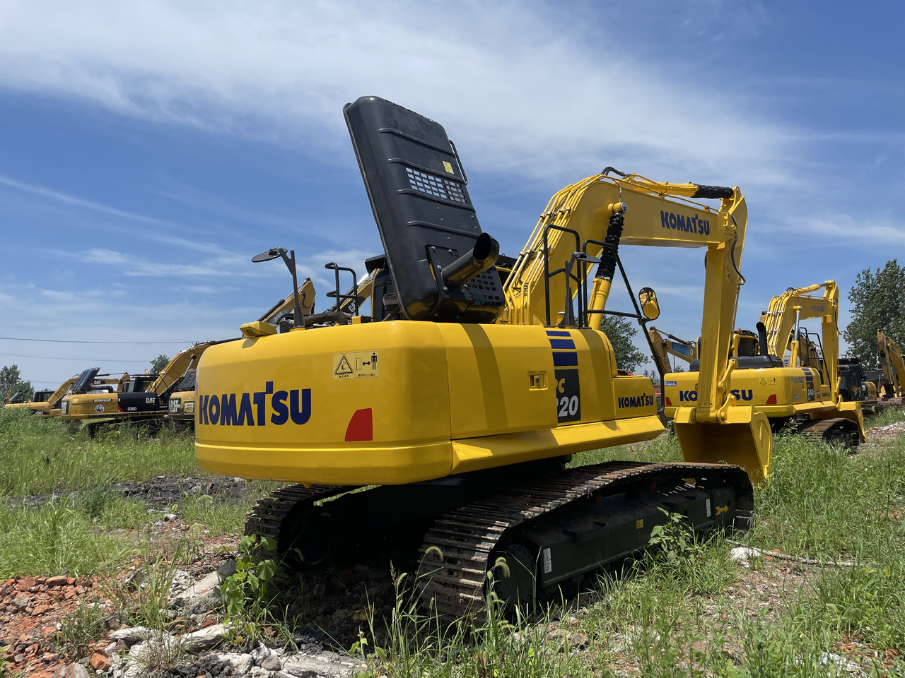 KOMATSU PC 220-8 - حفار زاحف: صورة 2 KOMATSU PC 220-8 - حفار زاحف: صورة 2