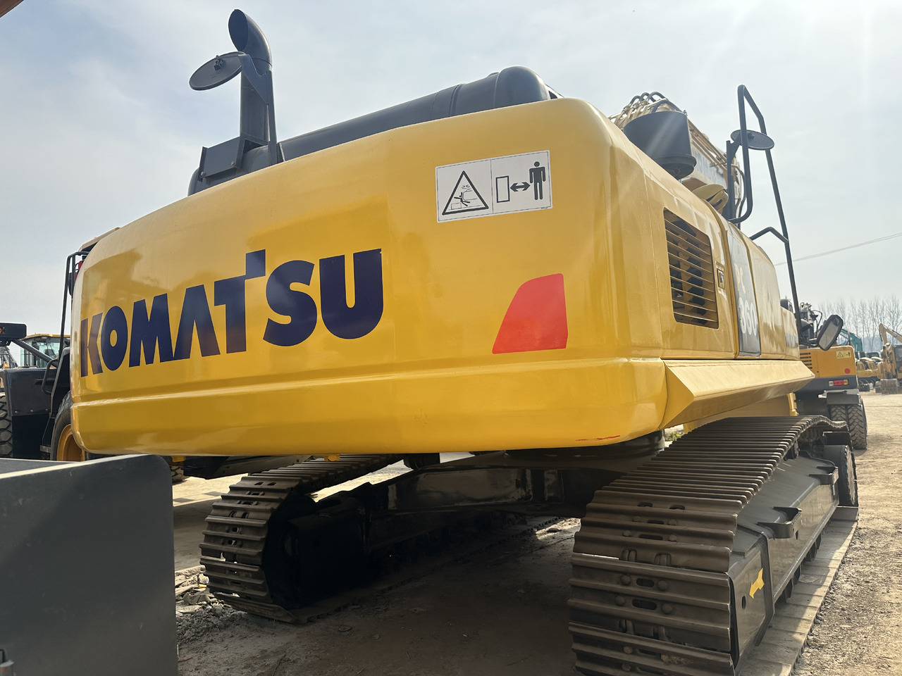 KOMATSU PC360 - حفار زاحف: صورة 3 KOMATSU PC360 - حفار زاحف: صورة 3