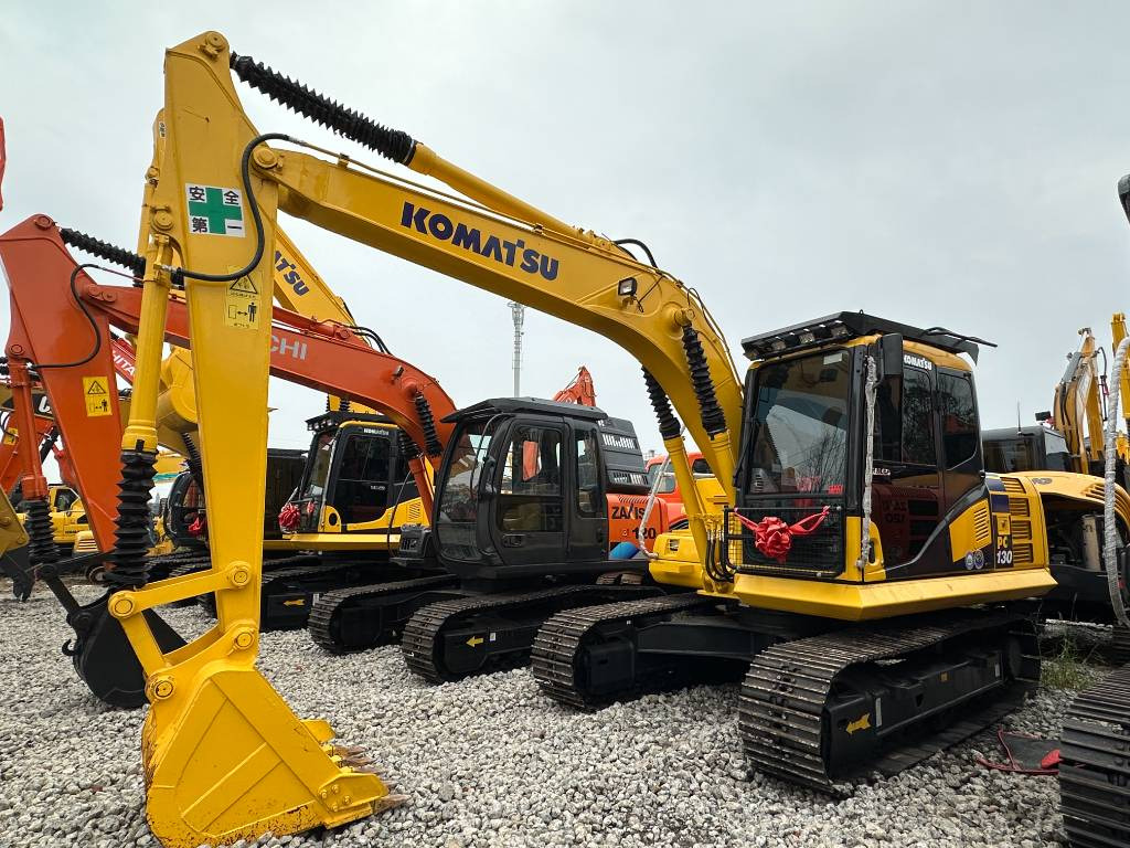 Komatsu PC 130 - حفار صغير: صورة 4 Komatsu PC 130 - حفار صغير: صورة 4