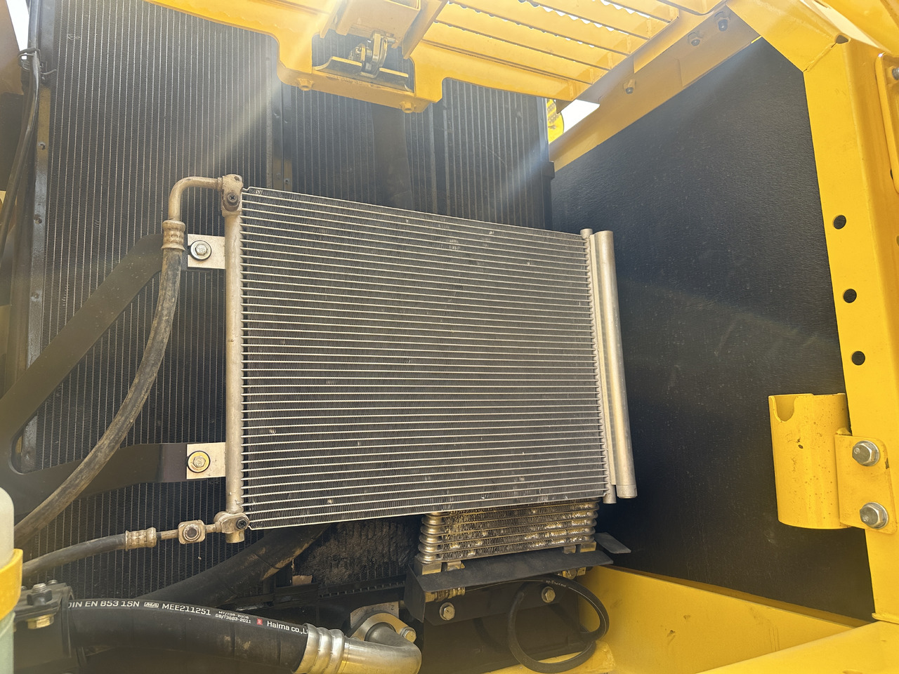 Komatsu PC 240 LC-8 - حفار زاحف: صورة 4 Komatsu PC 240 LC-8 - حفار زاحف: صورة 4