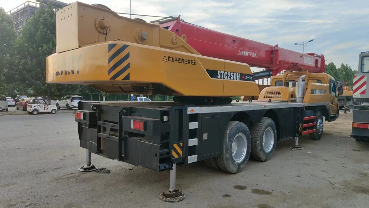SANY STC250H - رافعة قنطرية متحركة: صورة 4 SANY STC250H - رافعة قنطرية متحركة: صورة 4