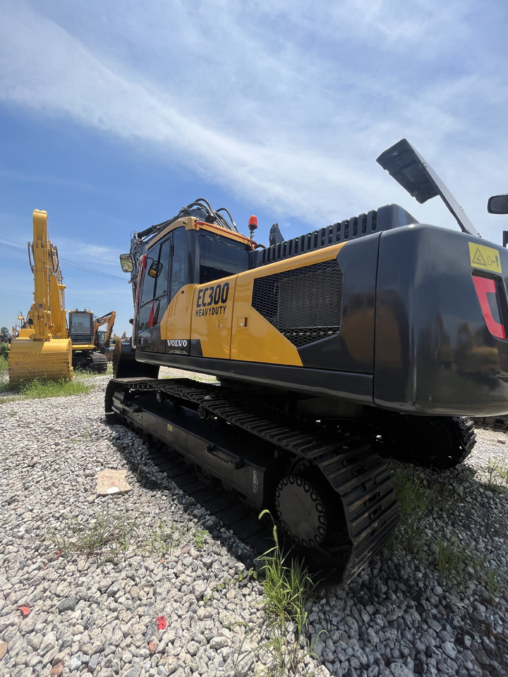 Volvo EC300DL - حفار زاحف: صورة 5 Volvo EC300DL - حفار زاحف: صورة 5