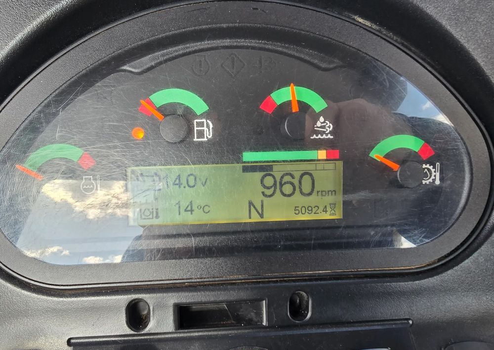 Caterpillar - لودر ذو محراث خلفي/ باكهو: صورة 4 Caterpillar - لودر ذو محراث خلفي/ باكهو: صورة 4