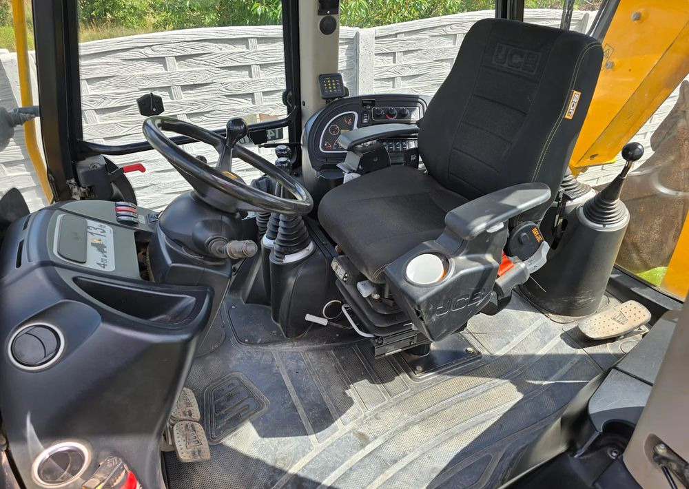 JCB - لودر ذو محراث خلفي/ باكهو: صورة 3 JCB - لودر ذو محراث خلفي/ باكهو: صورة 3