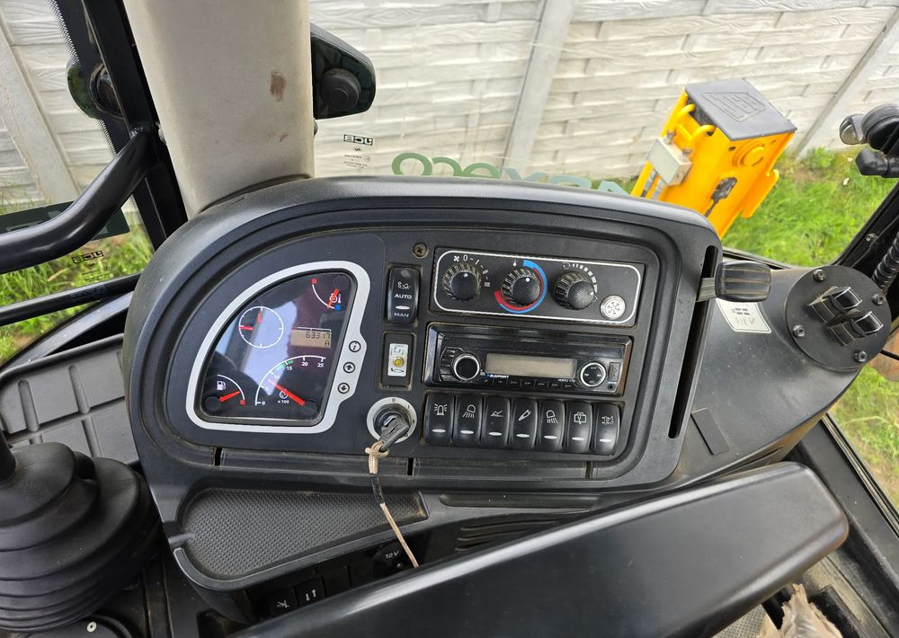 JCB - لودر ذو محراث خلفي/ باكهو: صورة 4 JCB - لودر ذو محراث خلفي/ باكهو: صورة 4