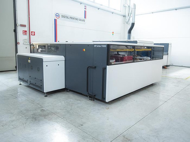 Hp Scitex 11000 - آلات الإنشاء: صورة 2 Hp Scitex 11000 - آلات الإنشاء: صورة 2