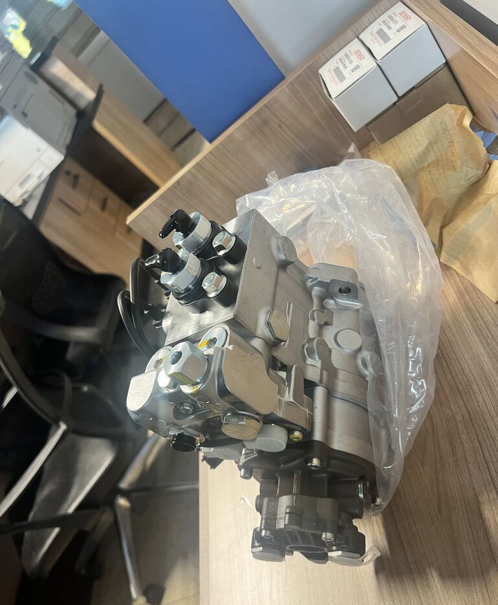 Bosch 2024 Bosch 420DCİ truck - مضخة الوقود - شاحنة: صورة 1 Bosch 2024 Bosch 420DCİ truck - مضخة الوقود - شاحنة: صورة 1