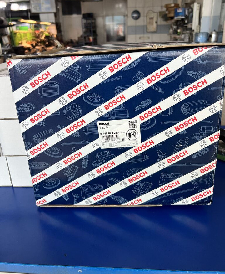 Bosch 2024 for Bosch Mercedes Trucks - مضخة الوقود - شاحنة: صورة 3 Bosch 2024 for Bosch Mercedes Trucks - مضخة الوقود - شاحنة: صورة 3